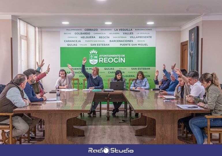 Pleno del ayuntamiento de Reocín donde se ha el Presupuesto de 2024