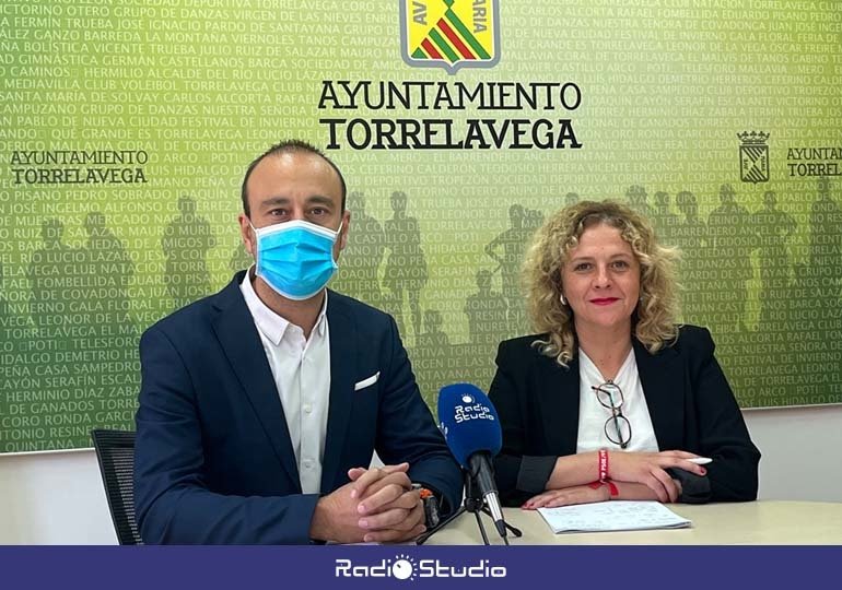 Javier López Estrada y Patricia Portilla presentan el regreso del programa 'Abierto en Vacaciones' | Foto: Radio Studio