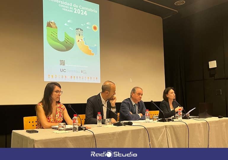 Inaugurada la 31ª edición de los Cursos de Verano de la UC en Torrelavega | Foto: Radio Studio