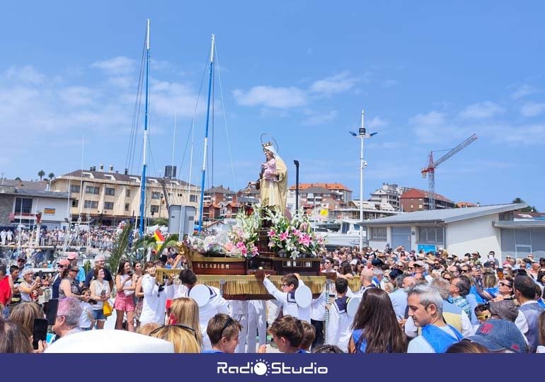 Procesión en Suances por las fiestas de El Carmen | Foto: Archivo