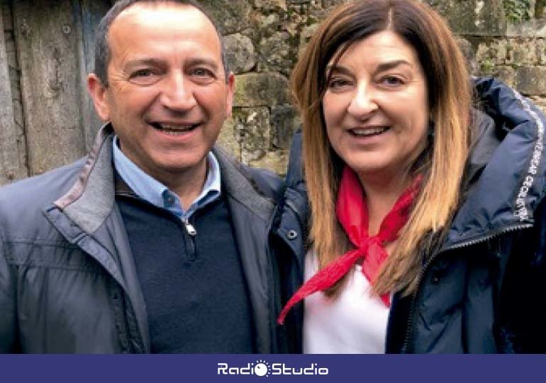 El nuevo alcalde de Molledo, el 'popular' Joaquín Villegas junto a María José Sáenz de Buruaga