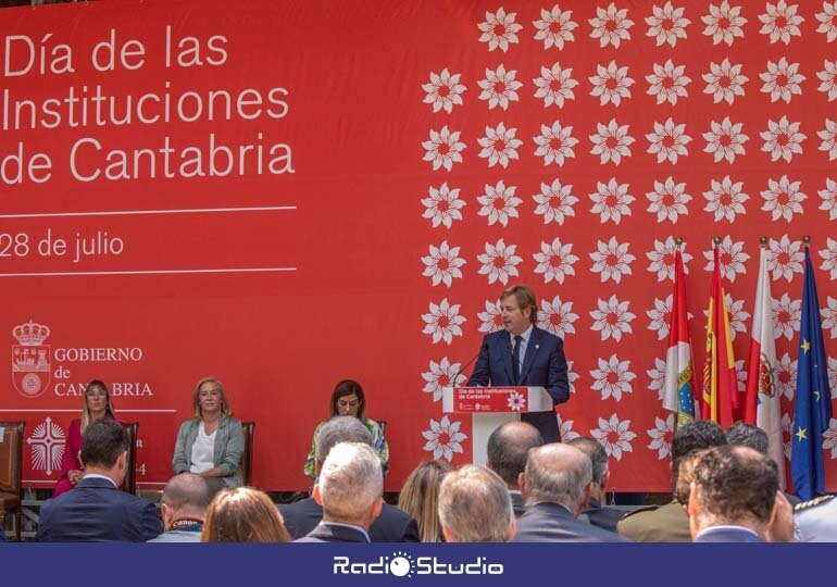 Pablo Diestro, alcalde de Reocín, en el Día de las Instituciones