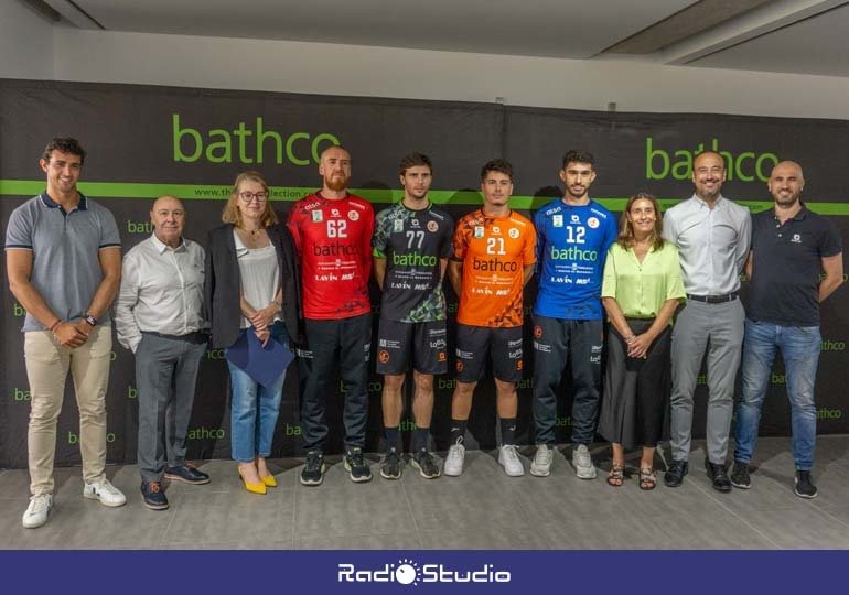 Presentación oficial del Balonmano Torrelavega 2024/25