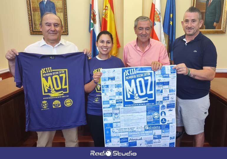 Organizadores y autoridades municipales en la presentación del XIII Descenso Popular Ría San Martín