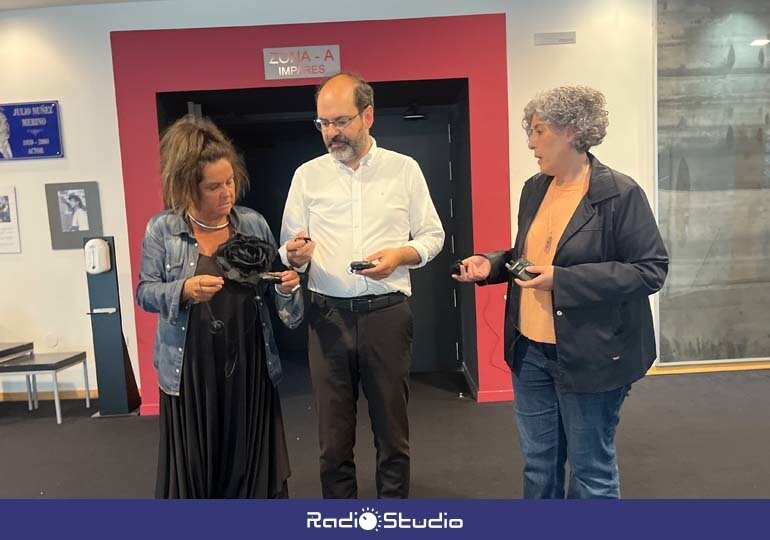 Urraca, Vélez y Romano visitan el Teatro Municipal Concha Espina