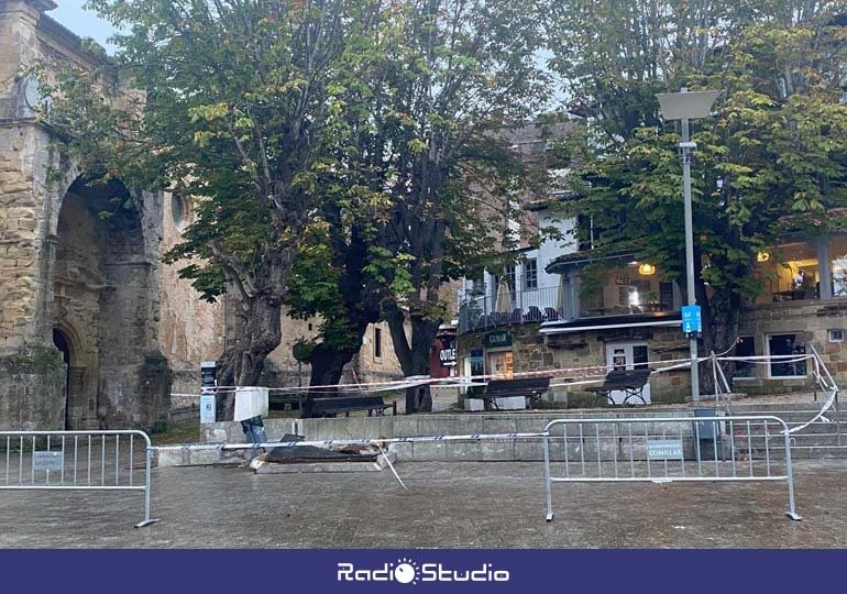 Vallado provisional realizado el pasado sábado en la zona de los castaños del Corro Campíos | Foto: Ayuntamiento