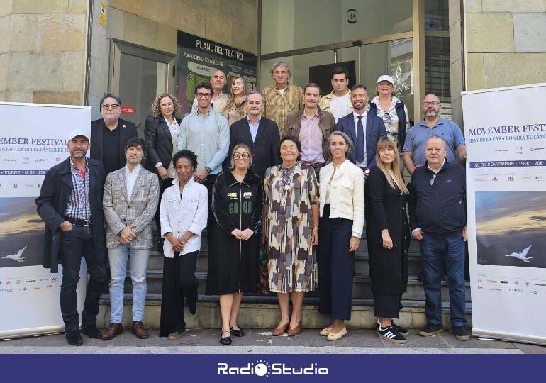 Foto de familia de la presentación del 'Movember Festival' | Foto: Ayuntamiento