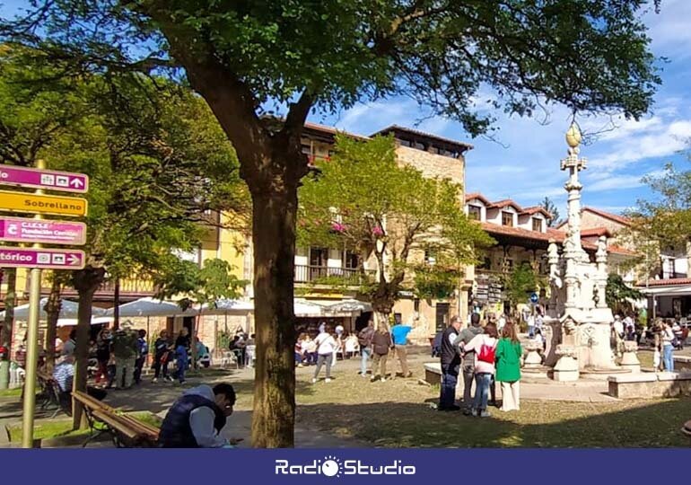 Entono de la plaza de los Tres Caños en Comillas | Foto: Ayuntamiento