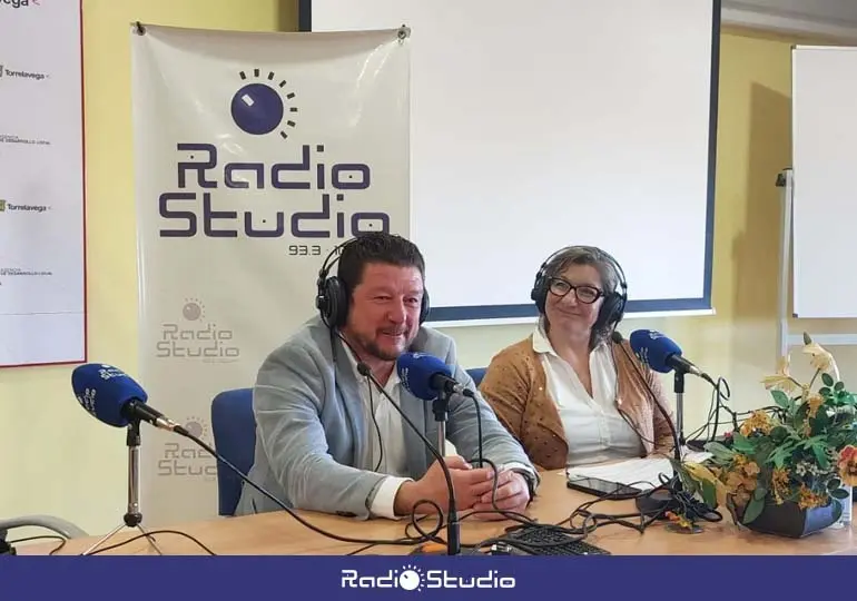 Rosa Echevarría y Jesús Sánchez en el programa especial desde el  Centro de Promoción e Innovación Tecnológica