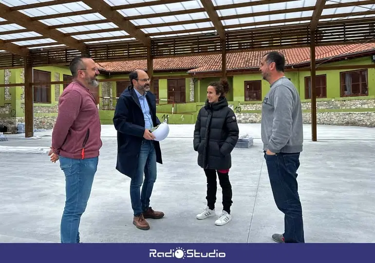 La cubierta del colegio Menéndez Pelayo quedará finalizada esta semana | Foto: Ayuntamiento